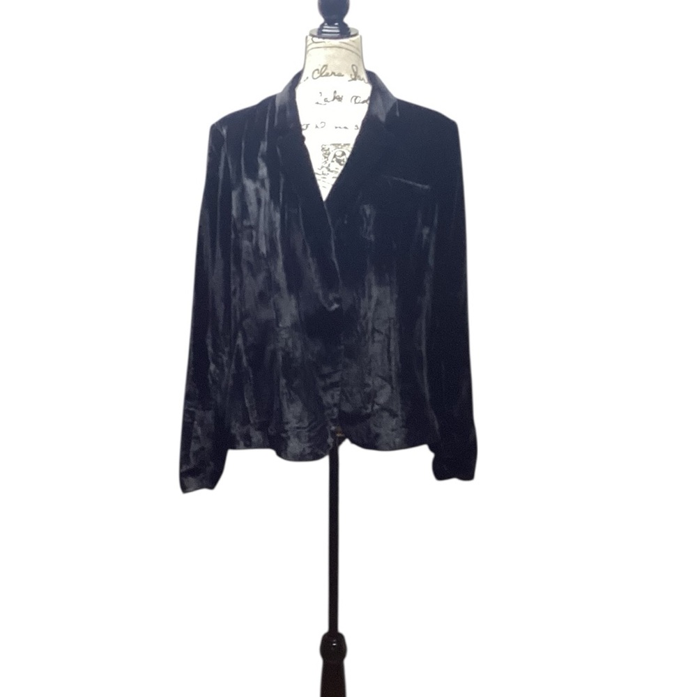 Cavender’s Rockin C Black velvet Women's Single Breasted blazer. Size XL